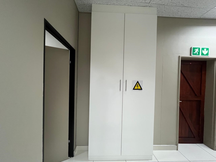 To Let commercial Property for Rent in Beacon Bay North Eastern Cape